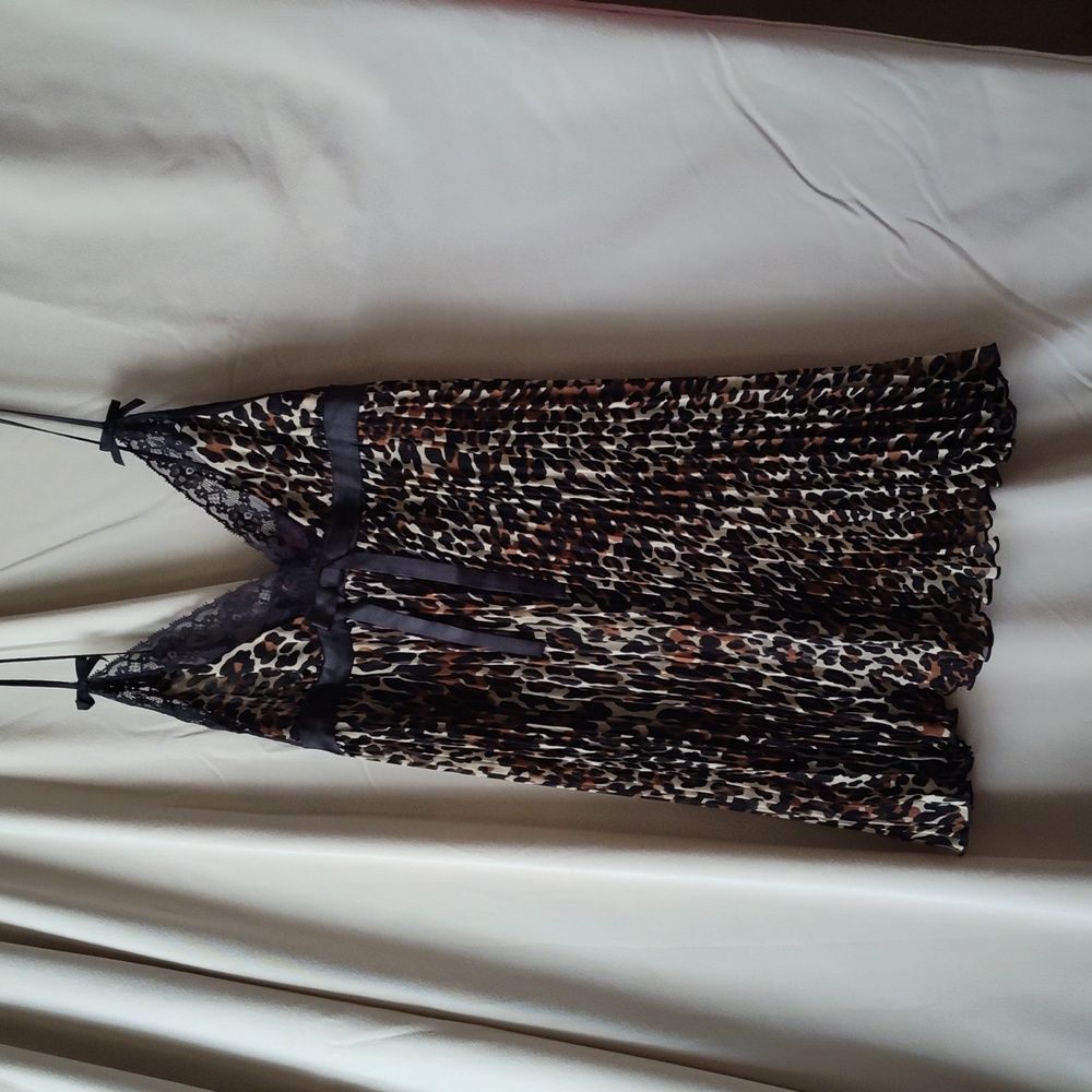 Betsey Johnson nighty lingerie sexy leopard print PJs